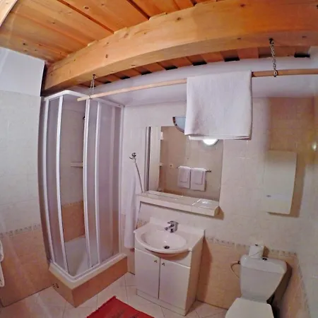 Деревянный коттедж Domcek V Strani *