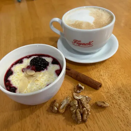 Domcek V Strani بيت خشبي *